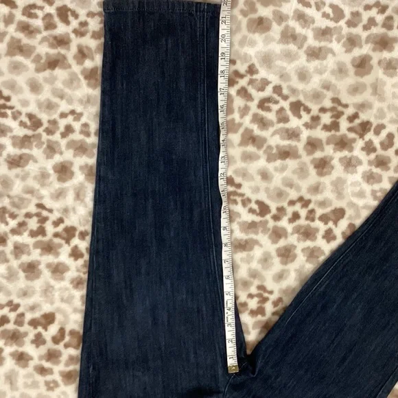 Tommy Hilfiger Cropped/Capri Jeans, Size 2 - Picture 9 of 10